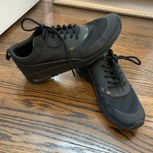 Black Nike Air Max Thea